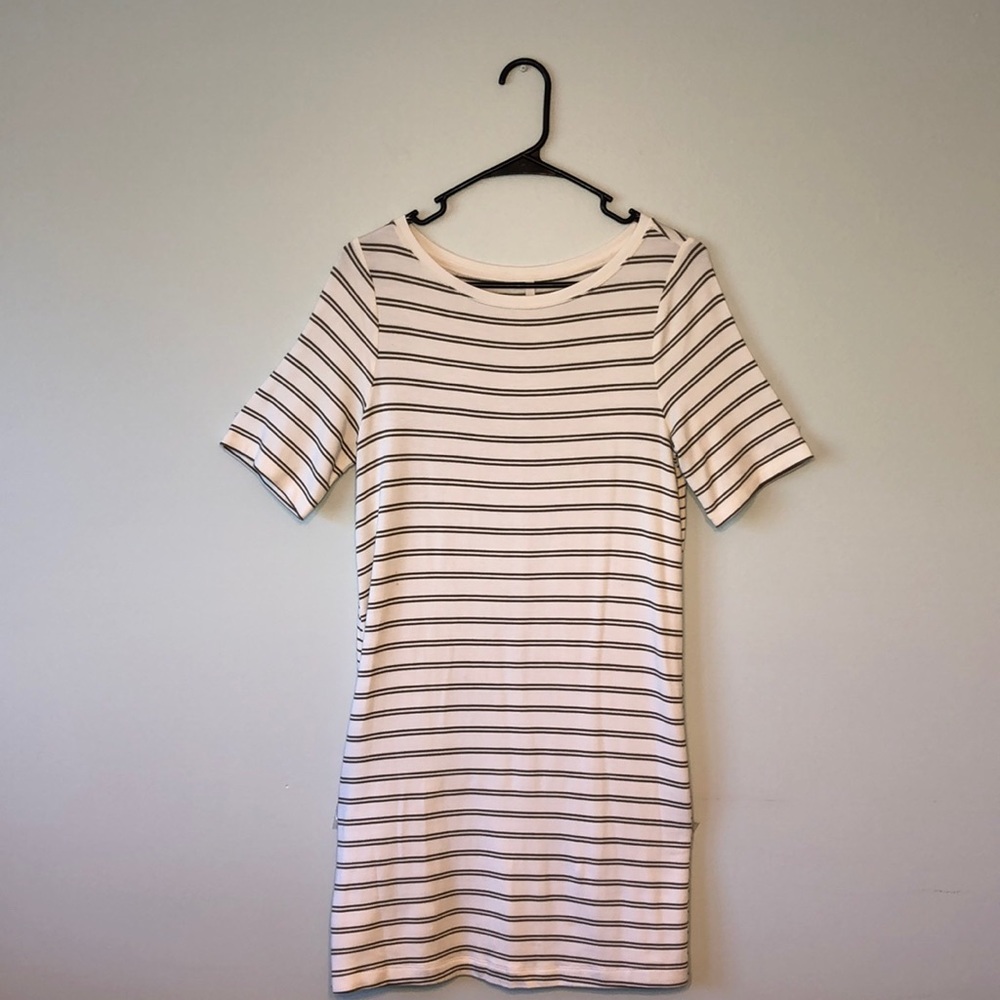 Women’s Lou & Grey Striped Fitted Dress